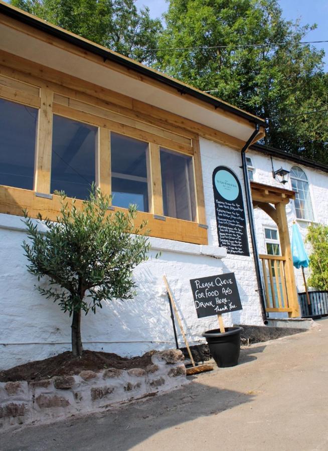 Ye Old Ferrie Inn Symonds Yat Buitenkant foto